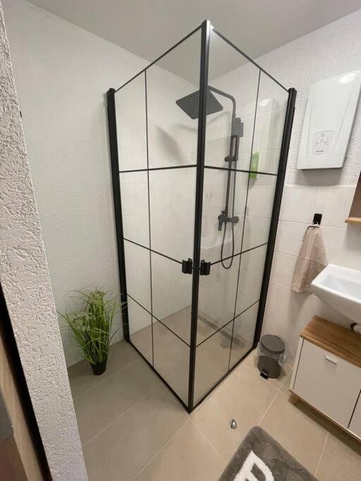 Apartment Mirabelle 3 Püttlingen Esterno foto